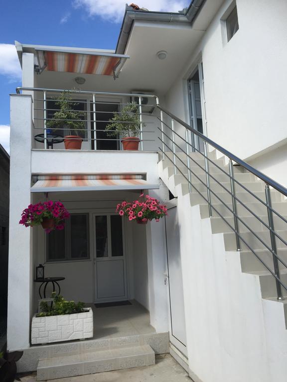 Apartments Mia Patria Ulcinj Exterior foto